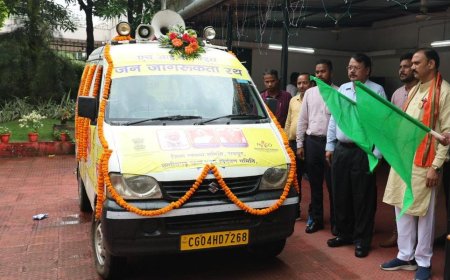 रायपुर : स्वास्थ्य मंत्री श्री श्याम बिहारी जायसवाल ने अंतर्राष्ट्रीय युवा दिवस के अवसर पर एड्स जागरूकता वाहन को हरी झंडी दिखाकर किया रवाना