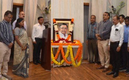  राज्यपाल श्री डेका ने नागालैण्ड के राज्यपाल श्री गणेशन को दी श्रद्धांजलि