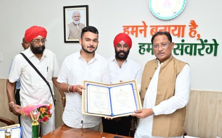 मुख्यमंत्री श्री विष्णु देव साय से राष्ट्रपति सम्मान से सम्मानित देवाशीष और मनतृप्त कौर ने की सौजन्य मुलाकात