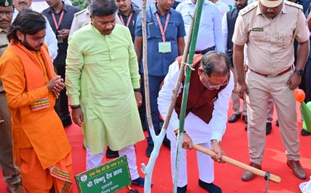 मुख्यमंत्री श्री विष्णु देव साय ने नवीन विधानसभा परिसर में किया पौधरोपण