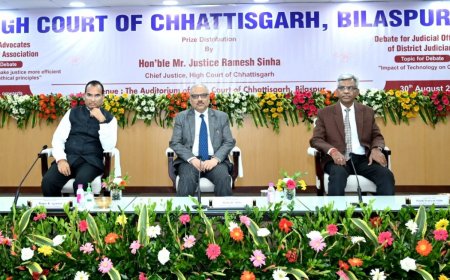 छत्तीसगढ़ उच्च न्यायालय ने अधिवक्ताओं की वाद-विवाद प्रतियोगिता के साथ रजत जयंती समारोह की शुरुआत की