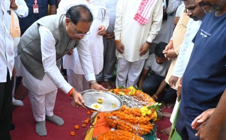 मुख्यमंत्री श्री साय ने पूर्व प्रांत प्रचारक श्रद्धेय श्री शांताराम जी को दी श्रद्धांजलि