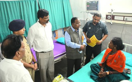 लुत्ती डैम टूटने से प्रभावित ग्रामीणों का हाल चाल जानने जिला अस्पताल पहुंचे कृषि मंत्री श्री नेताम