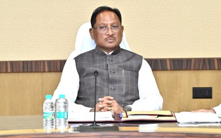 मुख्यमंत्री श्री विष्णु देव साय की अध्यक्षता में मंत्रालय, महानदी भवन में कैबिनेट की बैठक शुरू