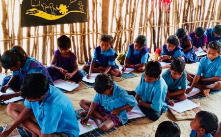 माओवादी प्रभावित सुरपनगुड़ा में शिक्षा की नई सुबह, युक्तिकरण योजना से नियुक्त हुए नियमित शिक्षक