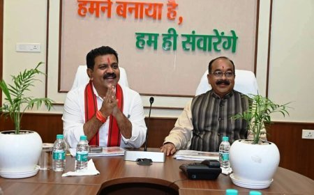 करसाय ता बस्तर बरसाय ता बस्तर : उप मुख्यमंत्री द्वय श्री अरुण साव और श्री विजय शर्मा ने बस्तर ओलंपिक की तैयारियों की समीक्षा की