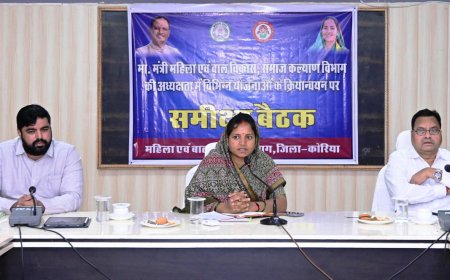 रायपुर : महिला एवं बाल विकास मंत्री श्रीमती लक्ष्मी राजवाड़े ने ली विभागीय समीक्षा बैठक