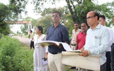 कलेक्टर डॉ संजय कन्नौजे ने खेत में जाकर किया गिरदावरी जांच