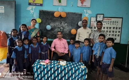 रायपुर : बच्चों के चेहरों पर मुस्कान, कर्मचारियों के जन्मदिन बने यादगार - “प्रोजेक्ट आओ बांटे खुशियां” के तहत शासकीय कर्मचारी बच्चों संग साझा कर रहे खुशियां