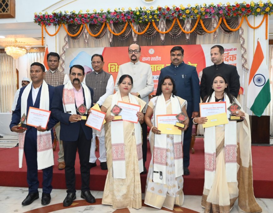 शिक्षक अपने विद्यार्थियों के लिए रोल मॉडल होता है: राज्यपाल श्री रमेन डेका