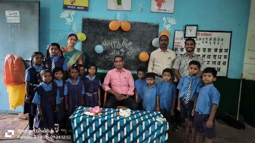 रायपुर : बच्चों के चेहरों पर मुस्कान, कर्मचारियों के जन्मदिन बने यादगार - “प्रोजेक्ट आओ बांटे खुशियां” के तहत शासकीय कर्मचारी बच्चों संग साझा कर रहे खुशियां