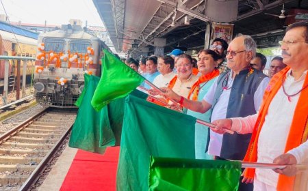 रायपुर : अयोध्या धाम के लिए 850 श्रद्धालुओं का जत्था रवाना