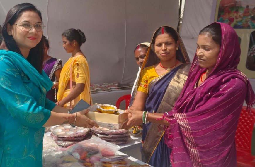 ग्रामीण महिलाओं के हुनर को मिला मंच