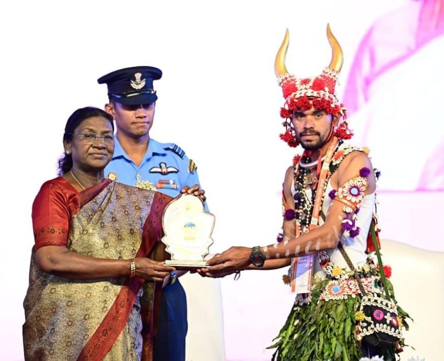 रायपुर : लोक कला महोत्सव में लिंगों घोटुल मांदरी नृत्य दल प्रथम कोण्डागांव जिले का बढ़ाया मान  